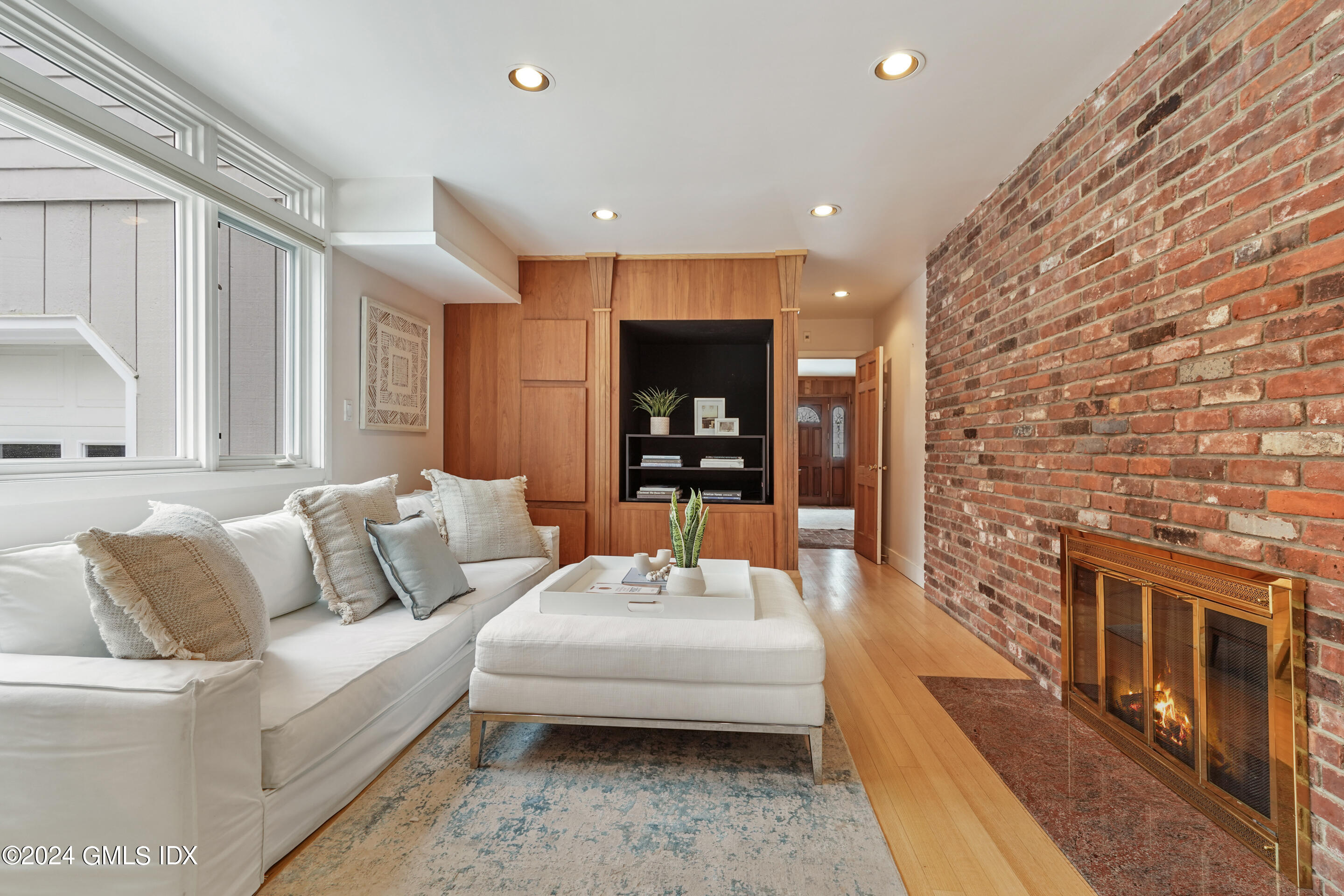 67 Londonderry Drive