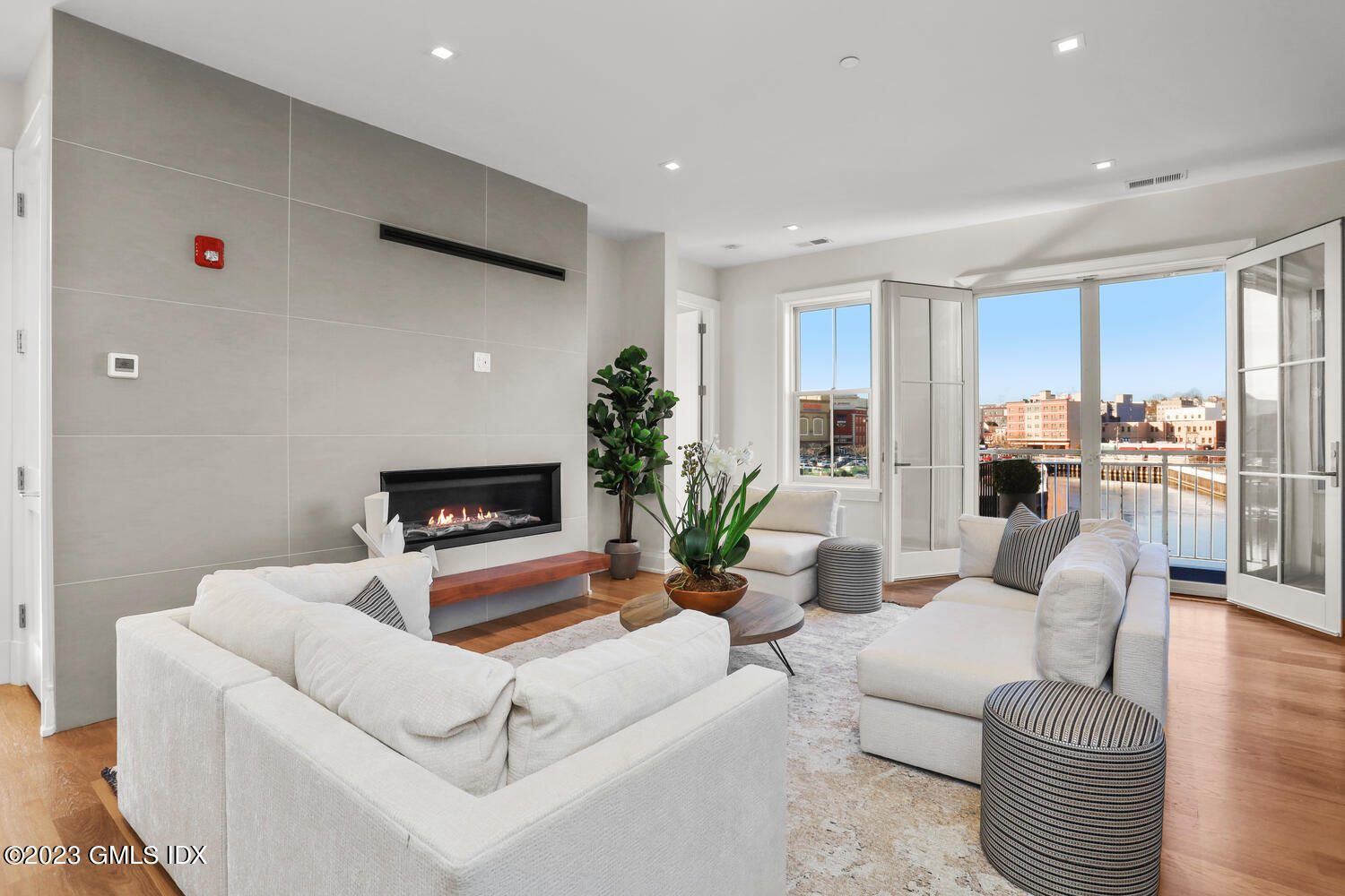 88 S Water Street, 105