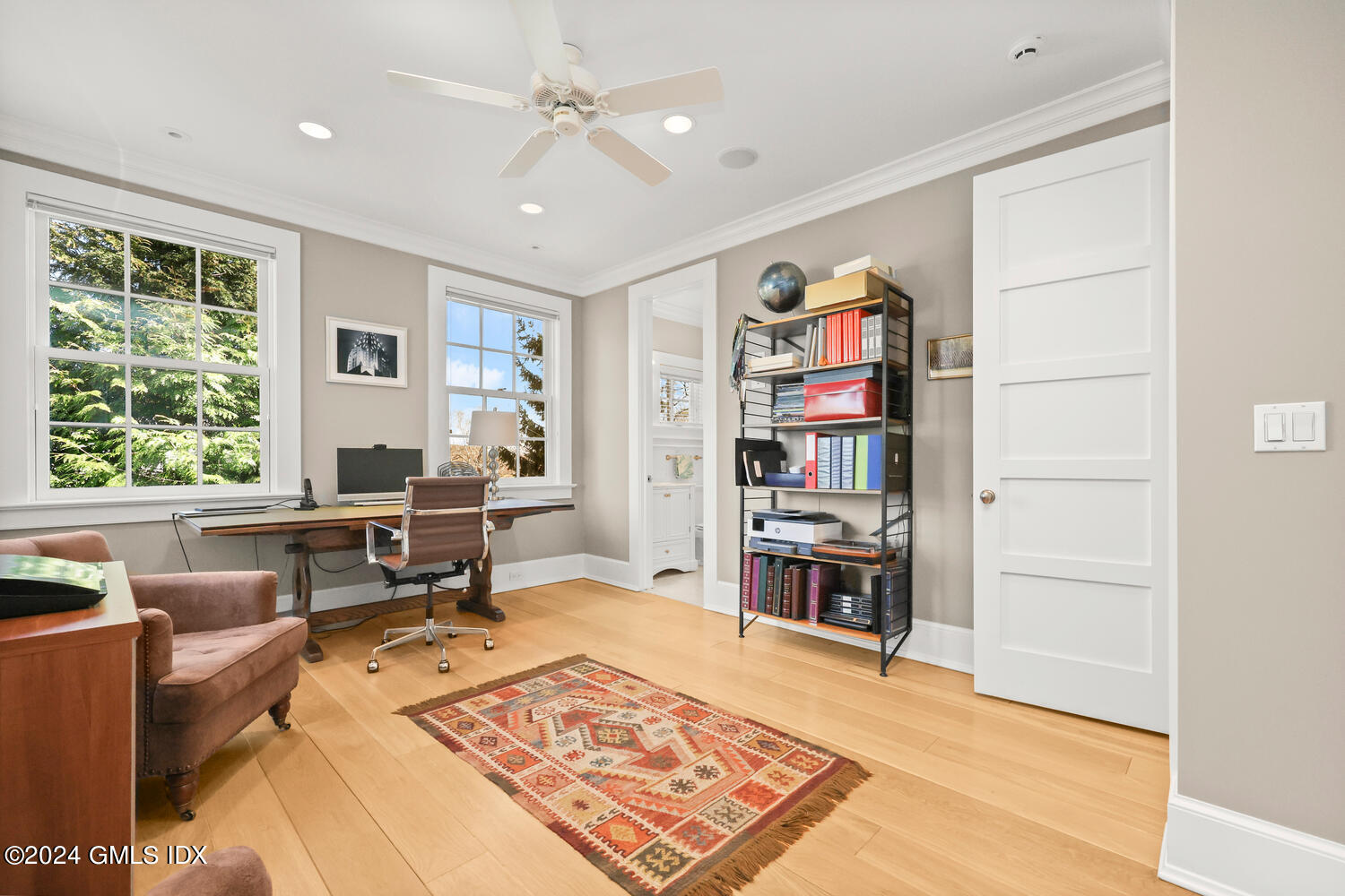 15 FLYING CLOUD Road