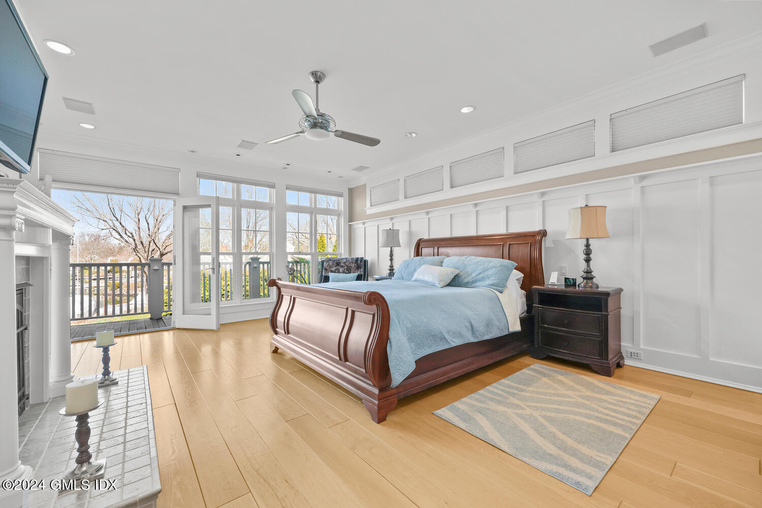 15 FLYING CLOUD Road