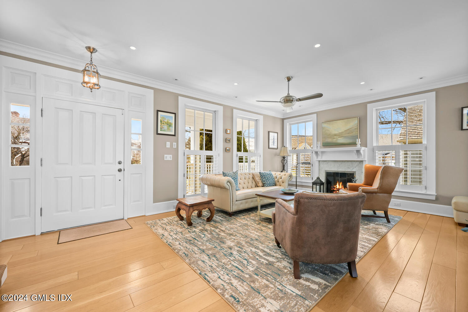 15 FLYING CLOUD Road