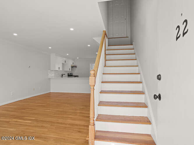 22 Willowbrook Court, 22