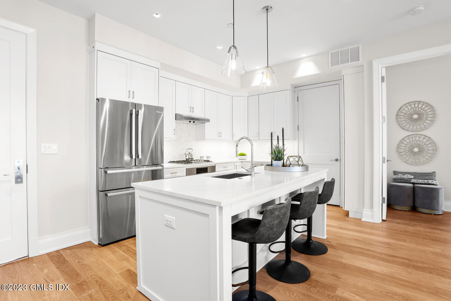 88 S Water Street, 102