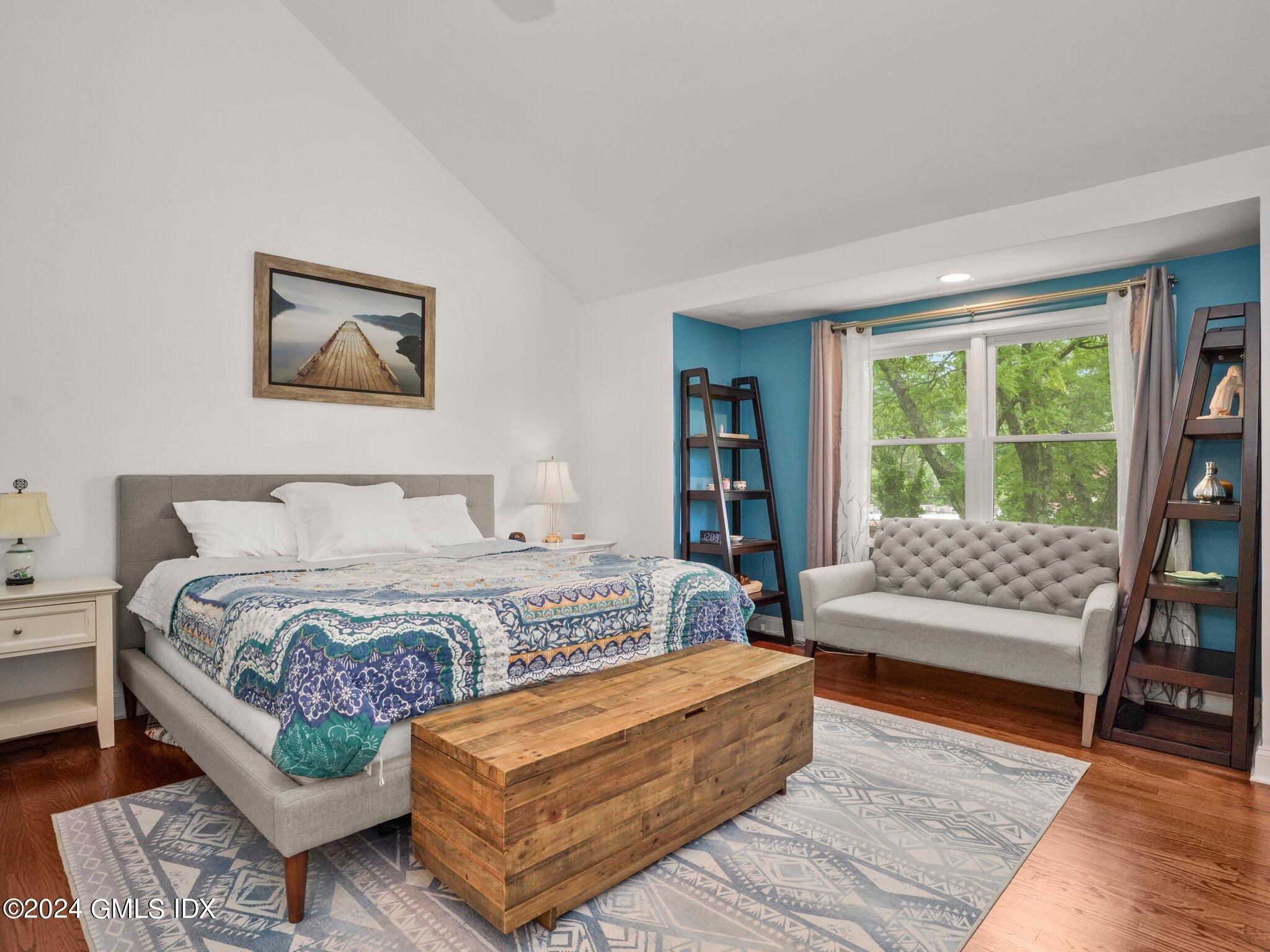 351 Pemberwick Road, 102