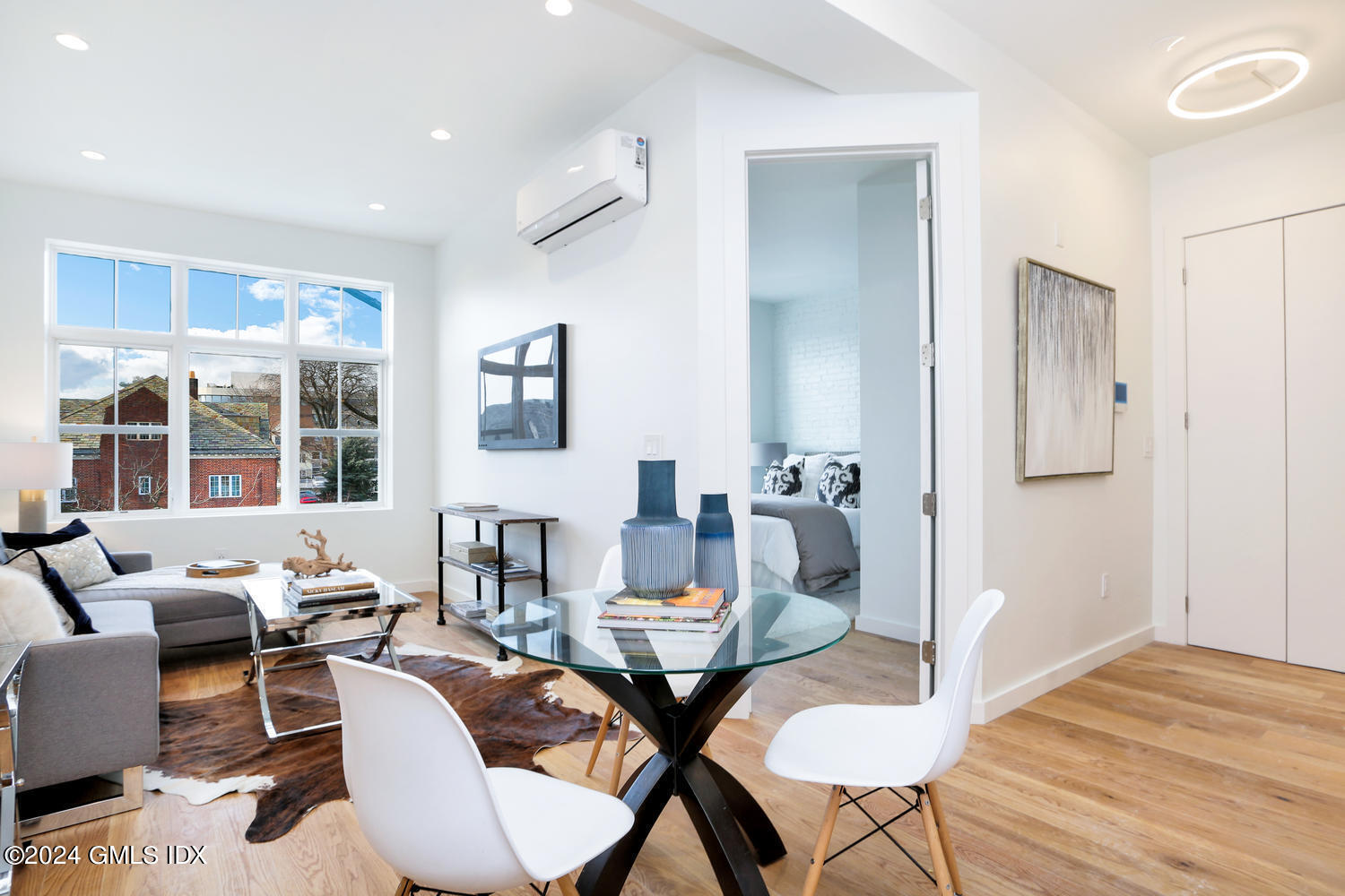 171 Greenwich Avenue Unit: 2B