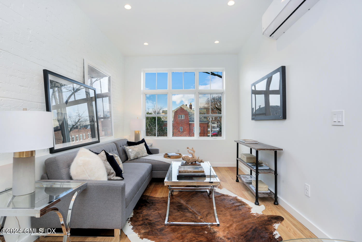 171 Greenwich Avenue Unit: 2B