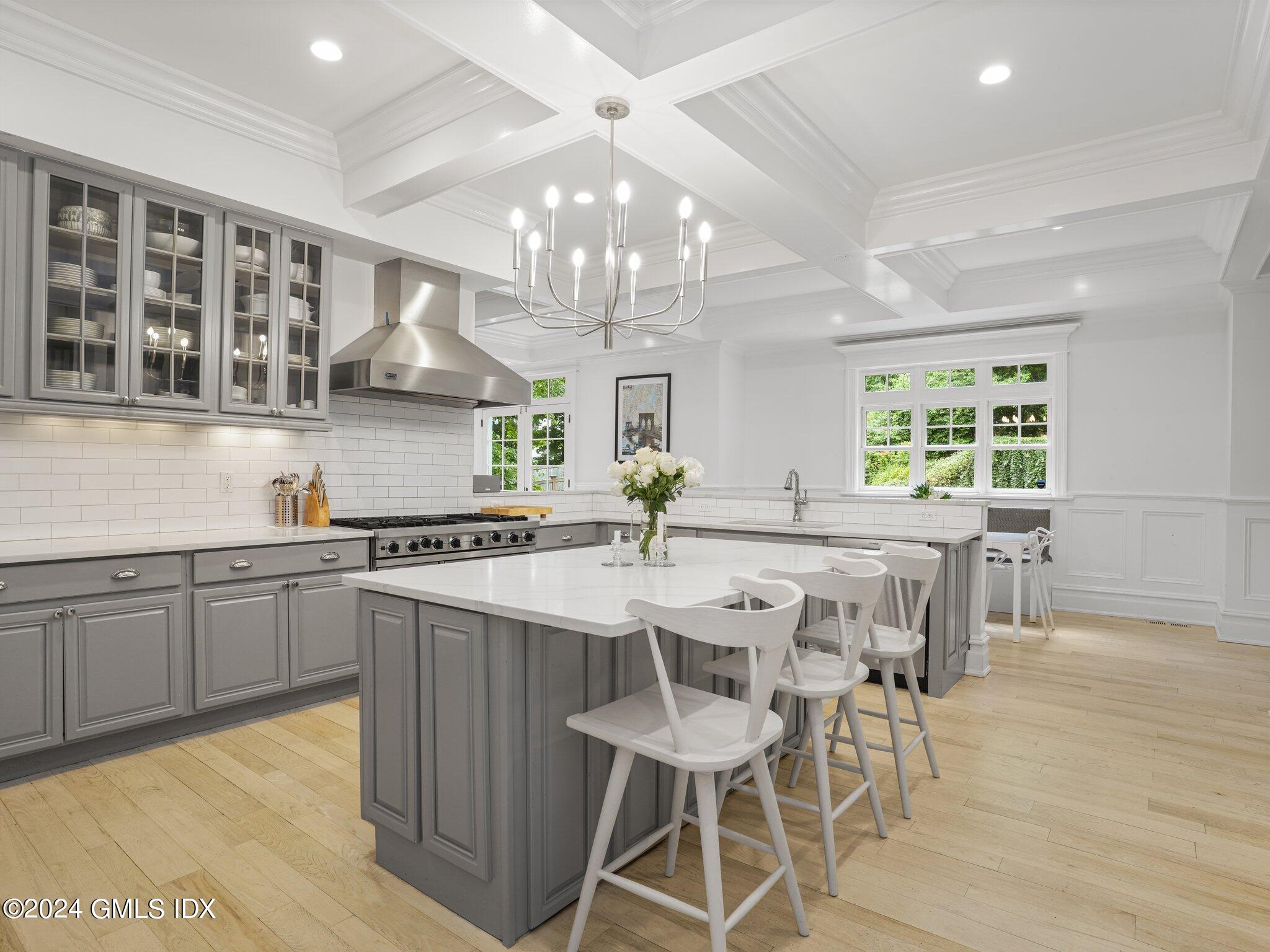 16 Laddins Rock Road