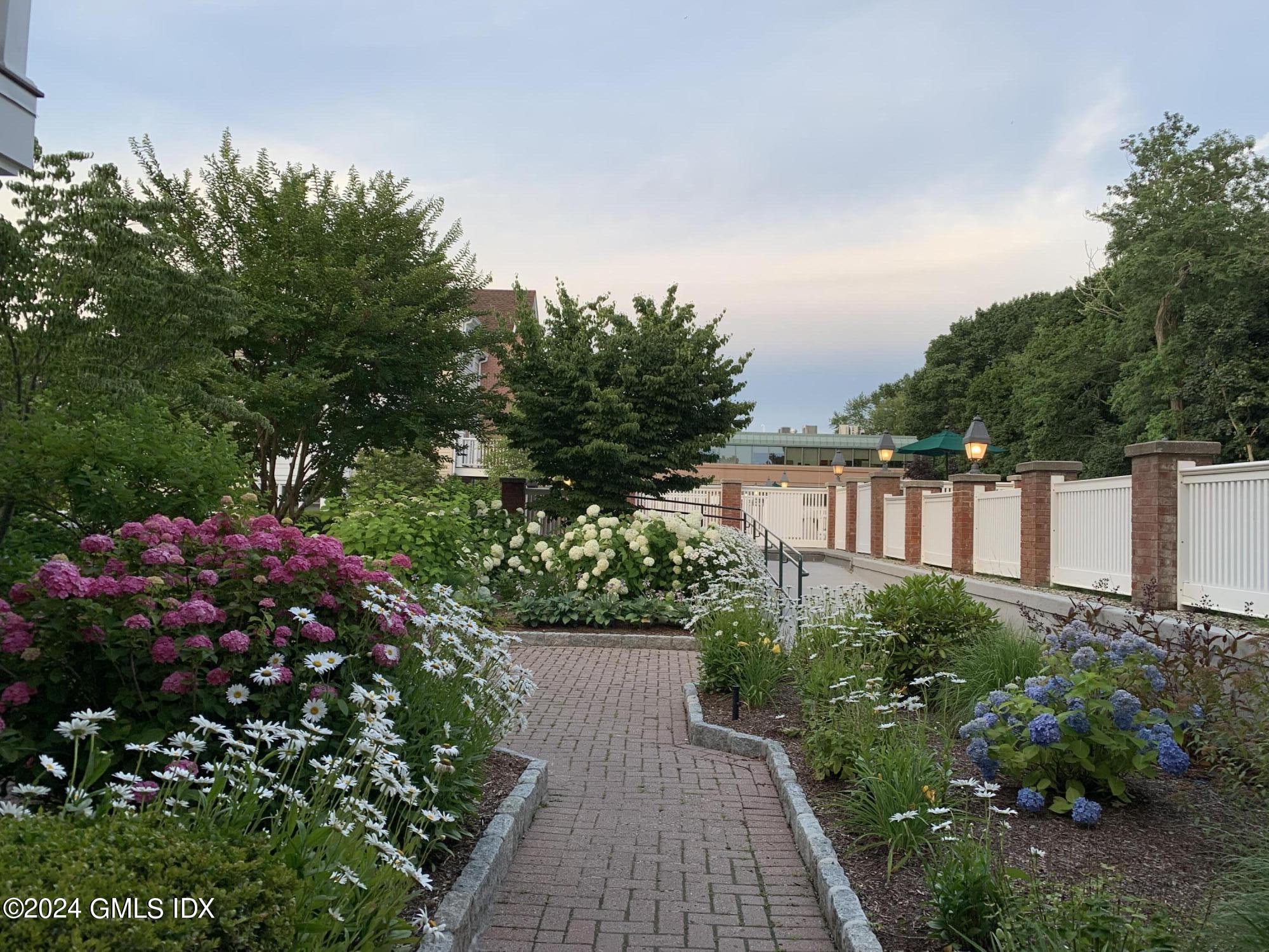 51 Forest Avenue, 56