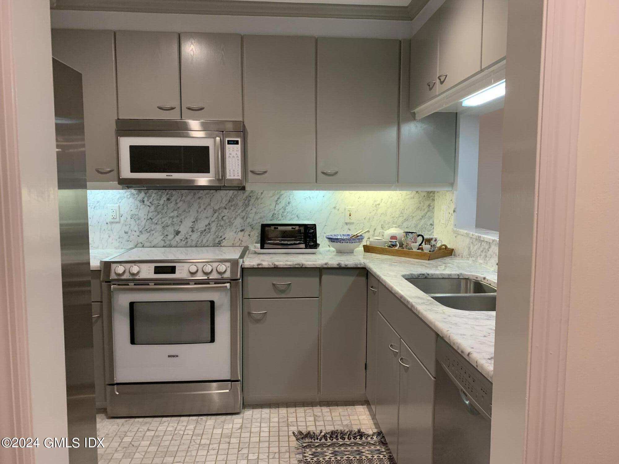 51 Forest Avenue, 56