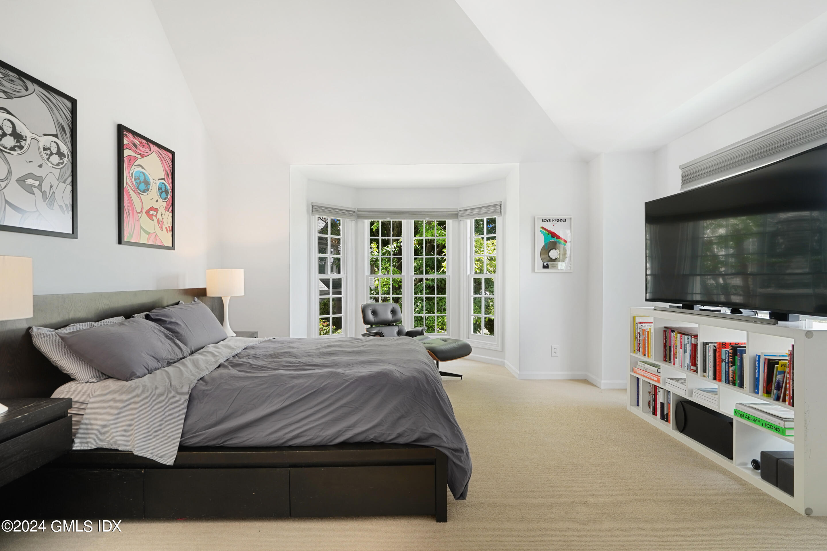 48 Spring Street, 11