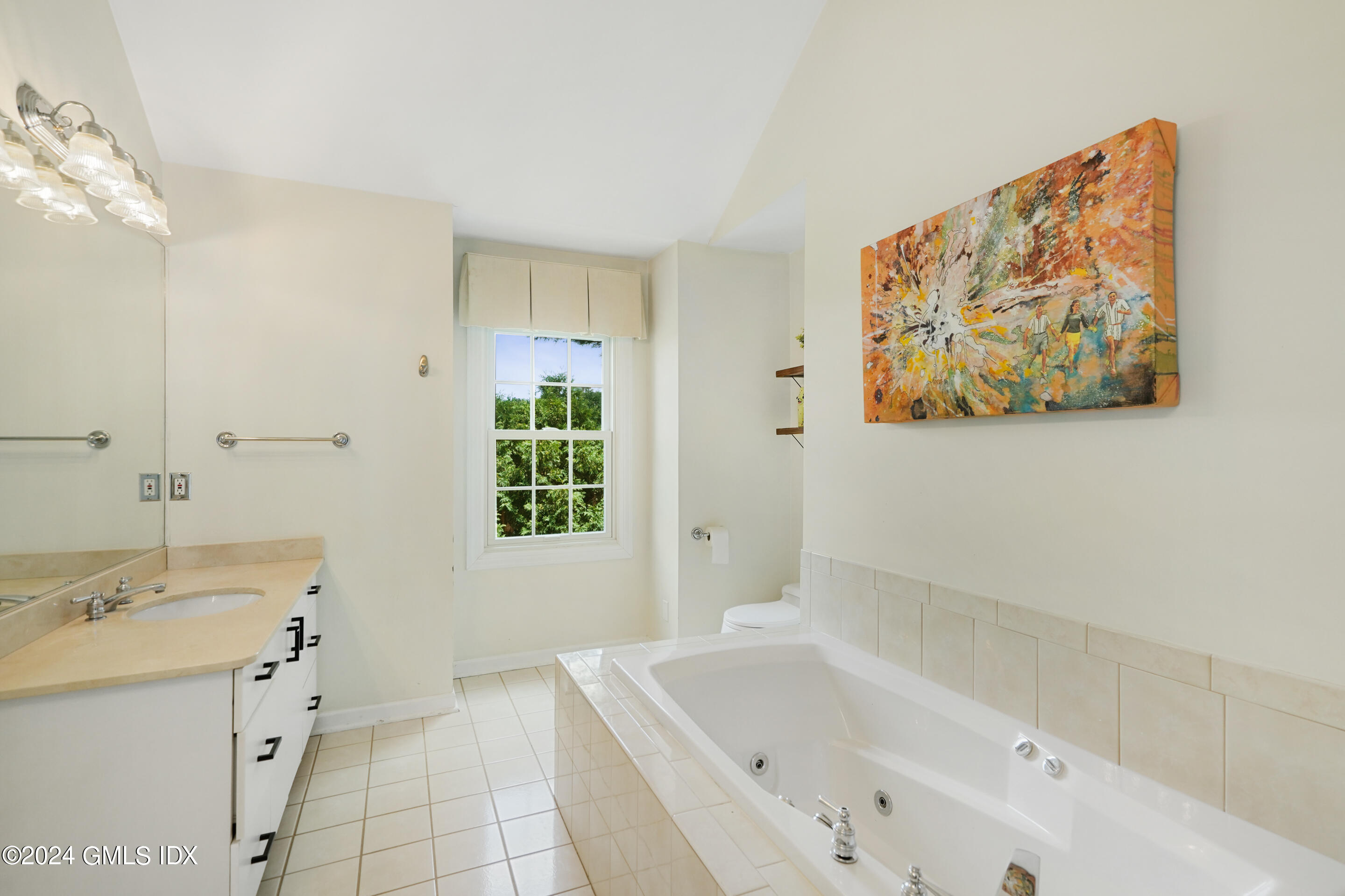 48 Spring Street, 11