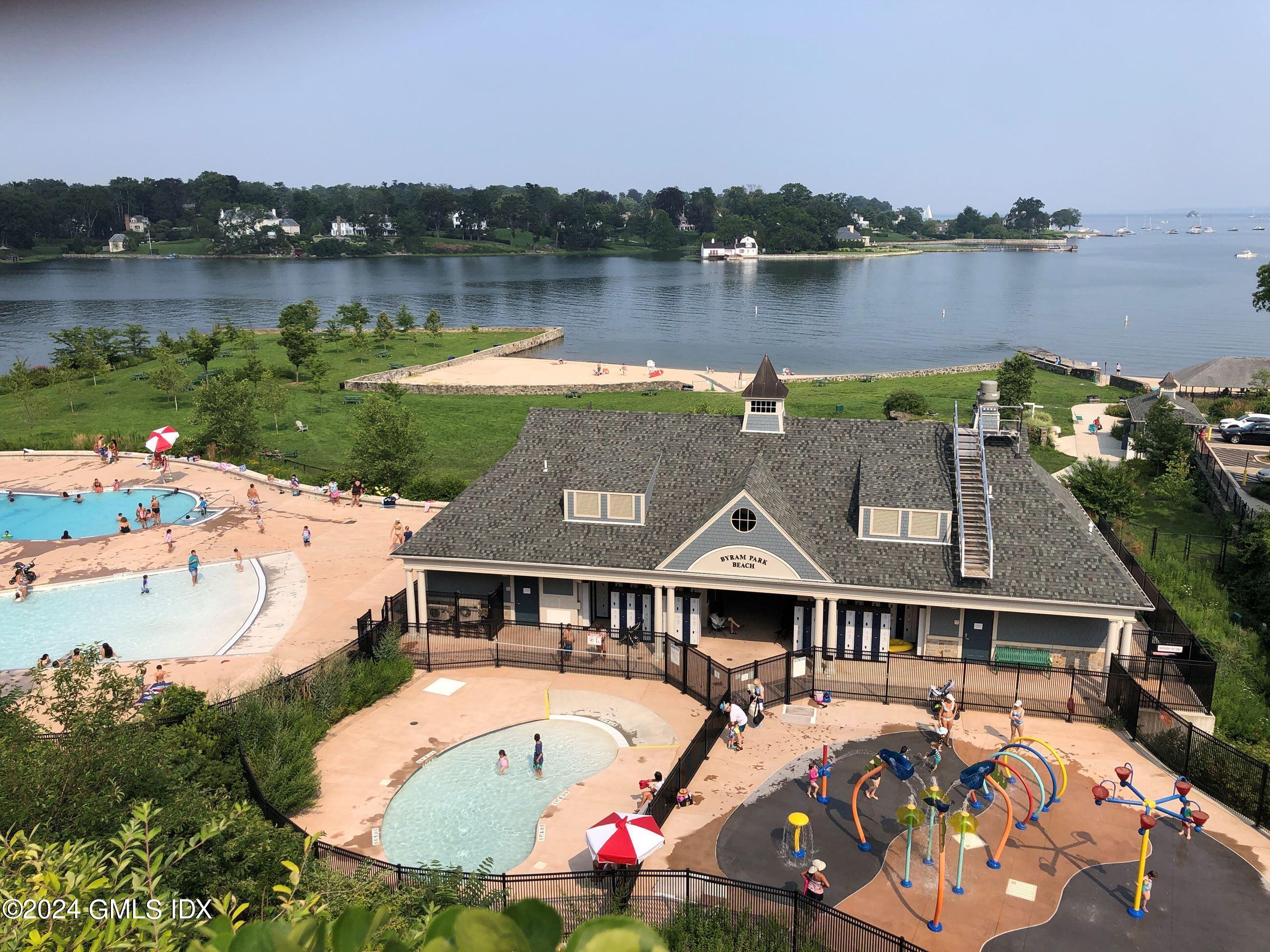 14 BYRAM SHORE Road, 1