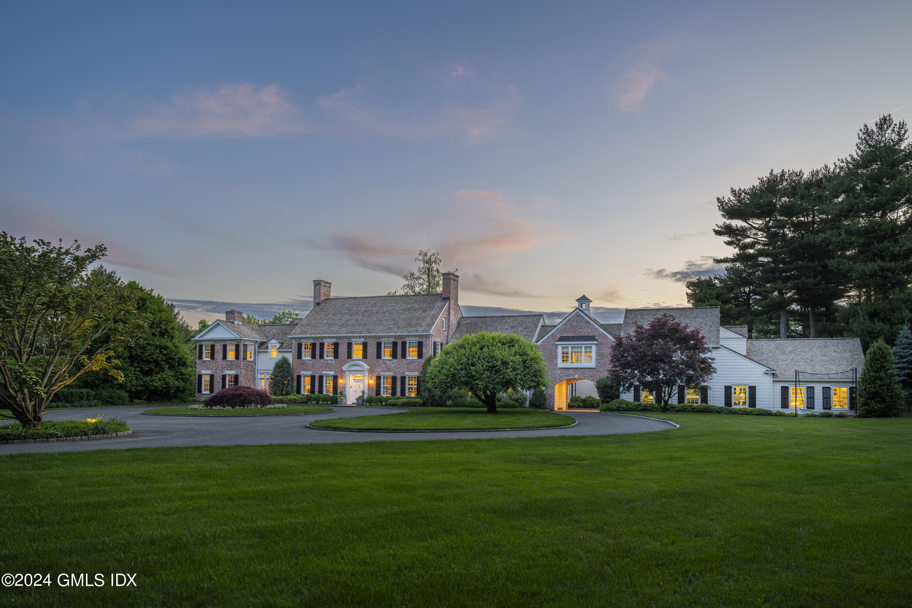 865 HOLLOW TREE RIDGE Road