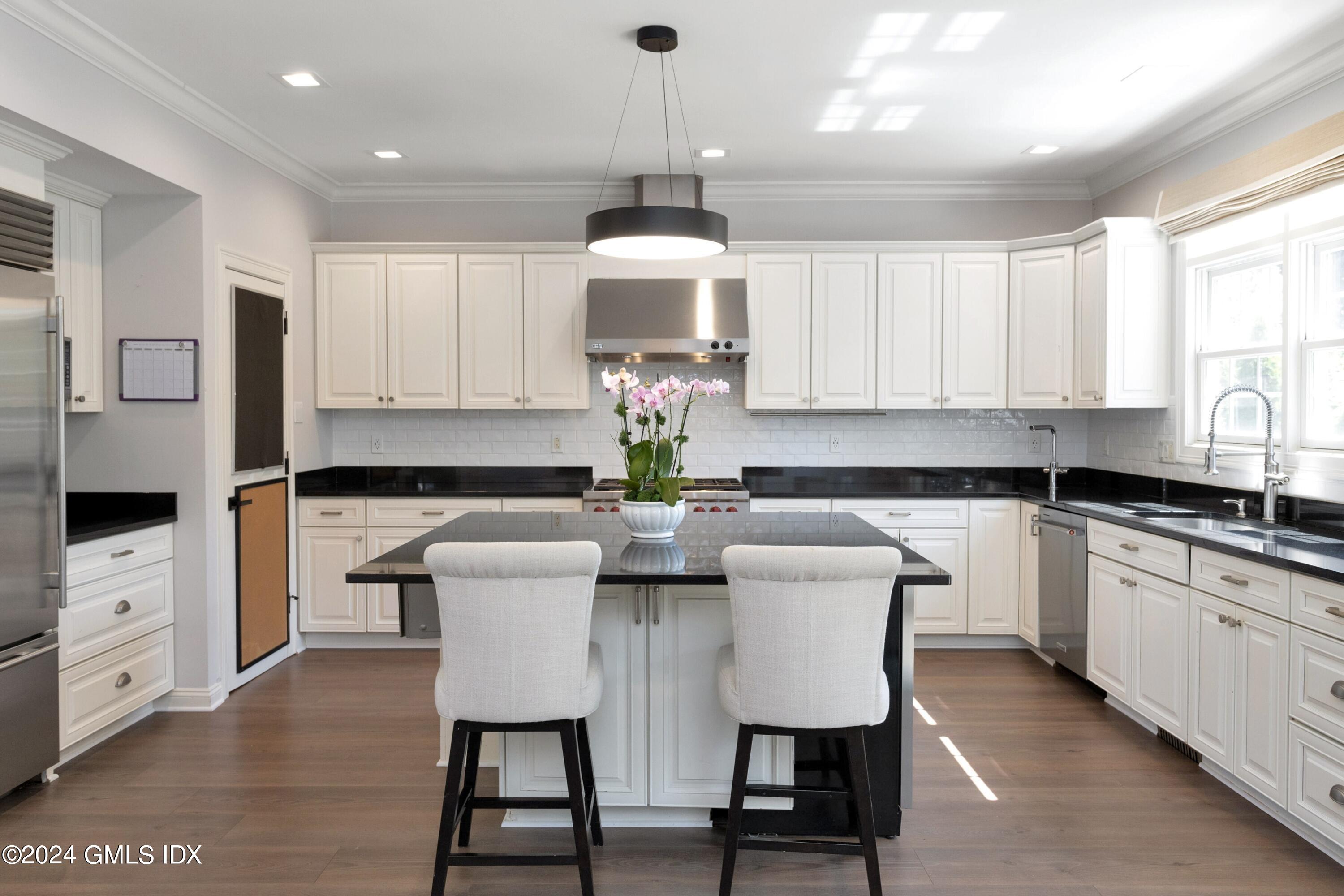 59 LE GRANDE Avenue, 15