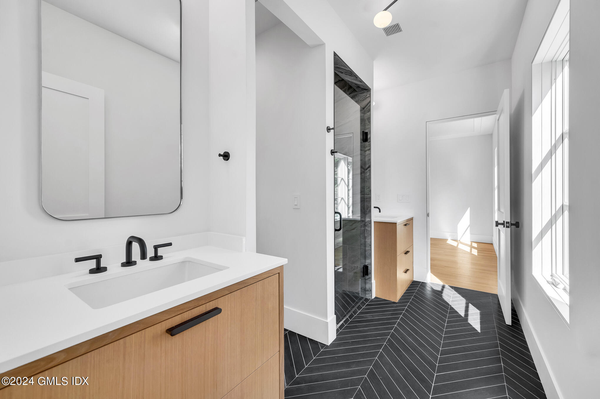 161 Lake Avenue Avenue