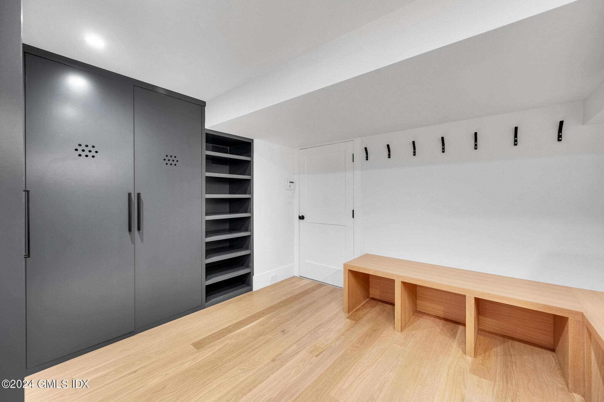 161 Lake Avenue Avenue