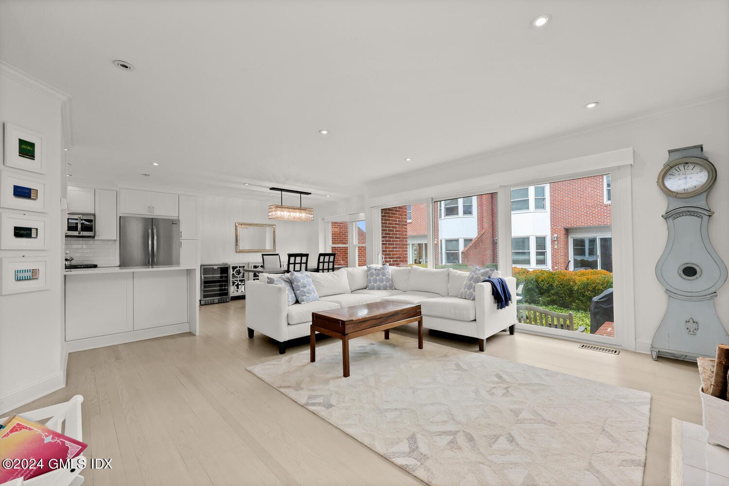 56 SHERWOOD Place, 9