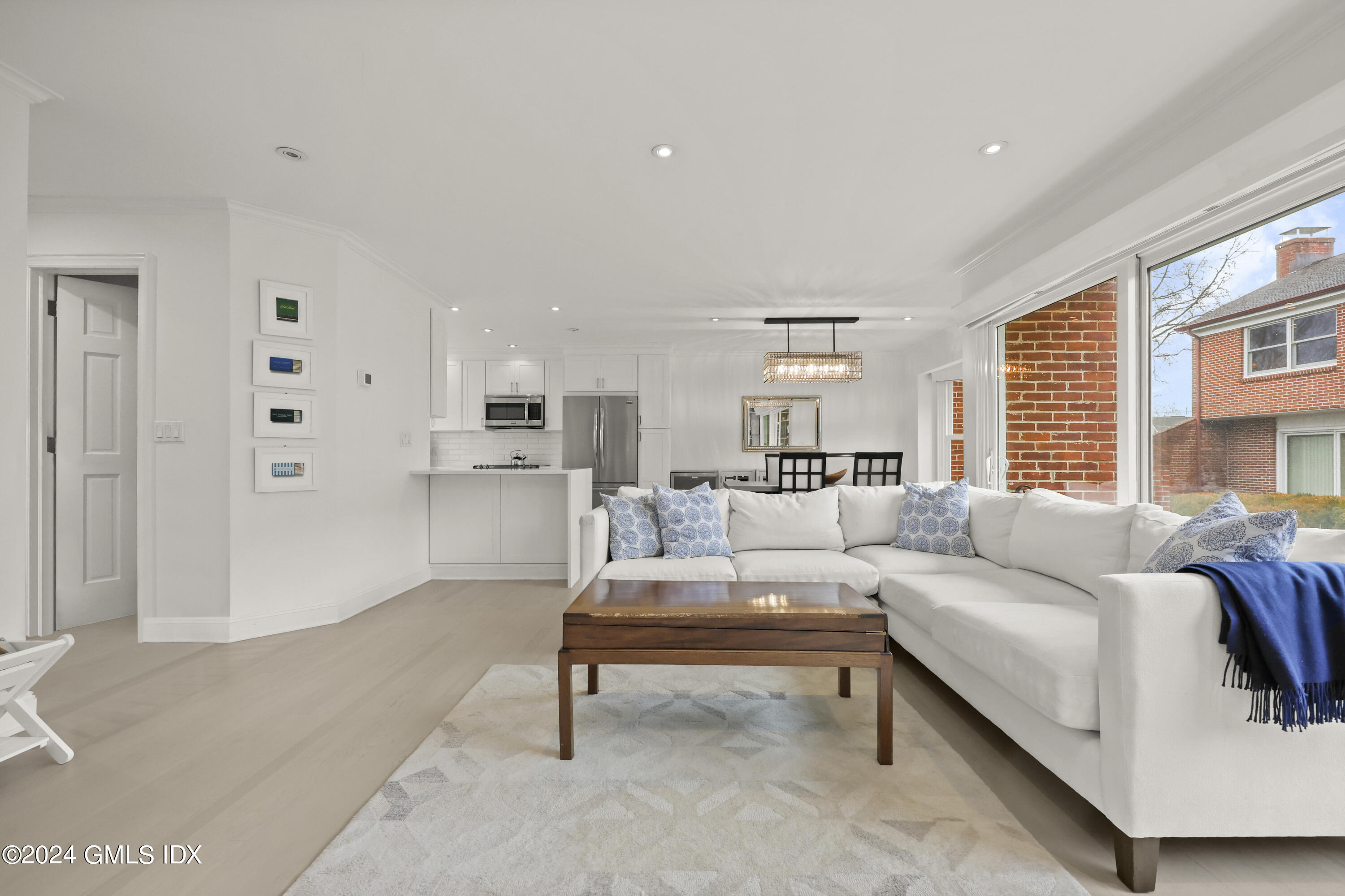 56 SHERWOOD Place, 9