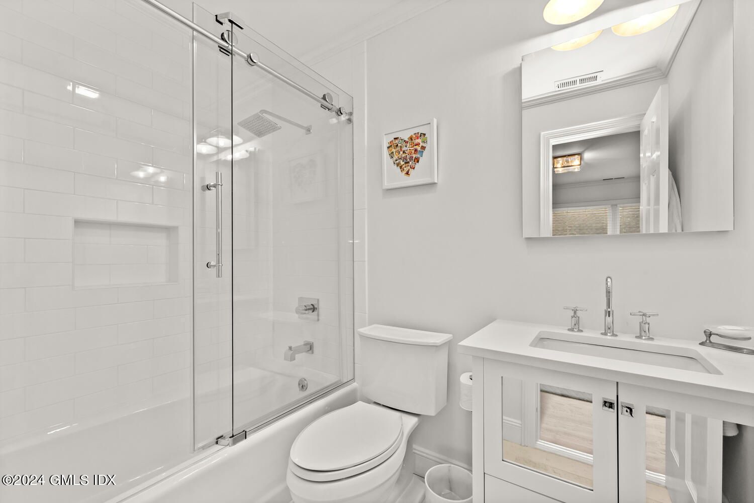 56 SHERWOOD Place, 9