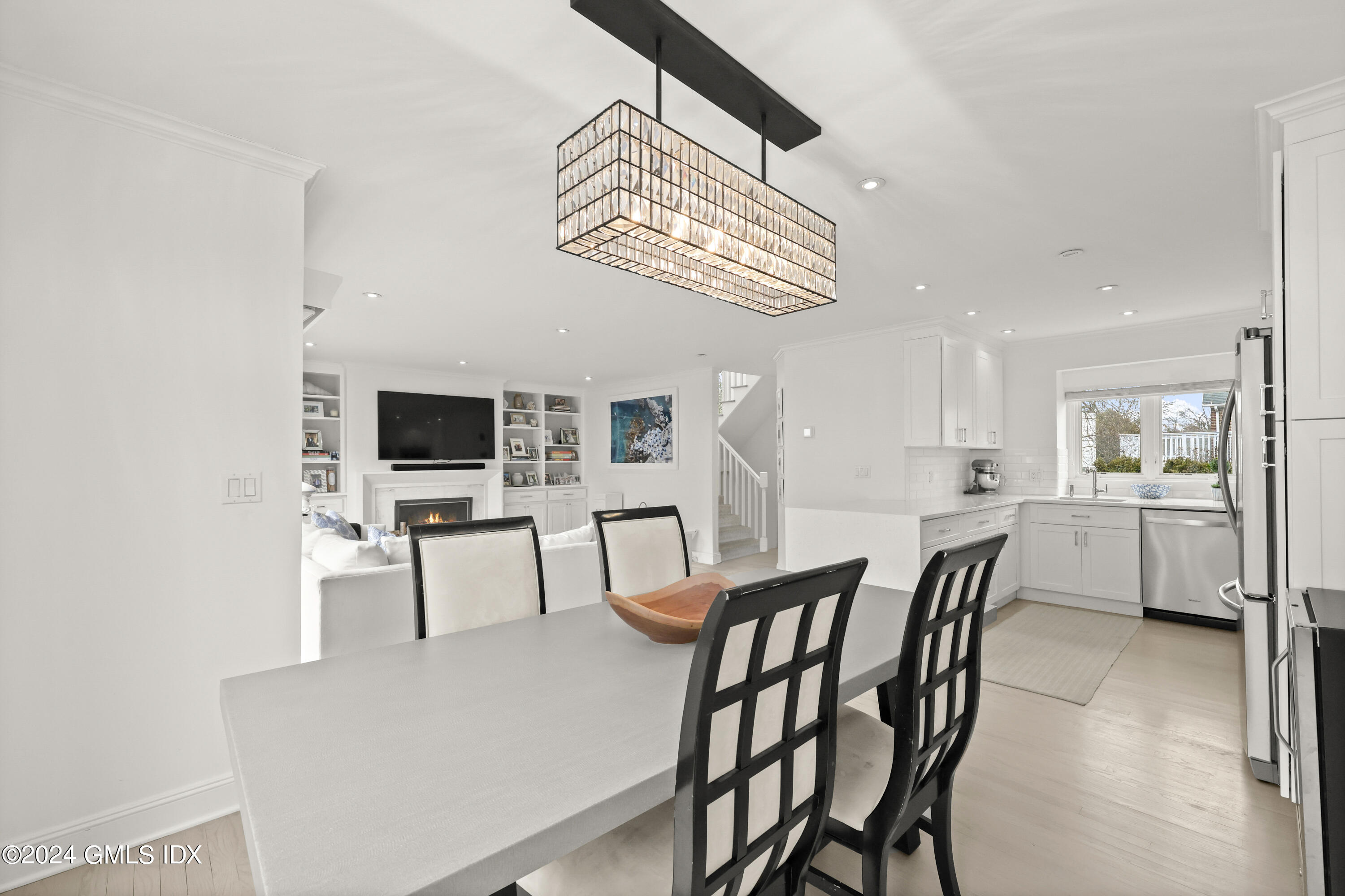 56 SHERWOOD Place, 9