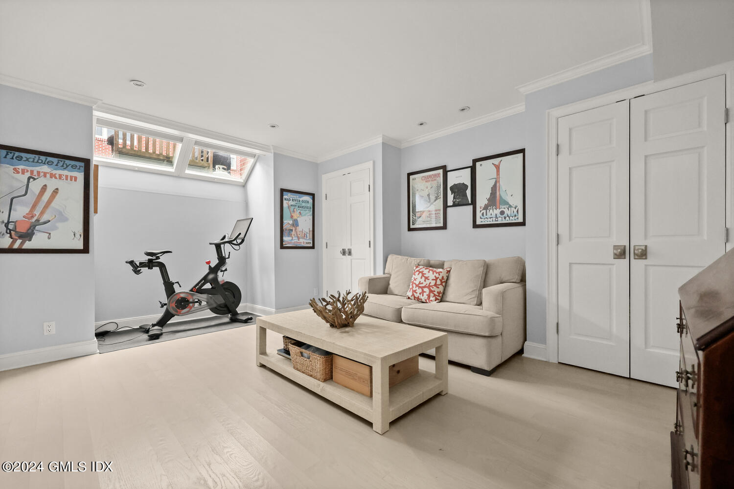 56 SHERWOOD Place, 9