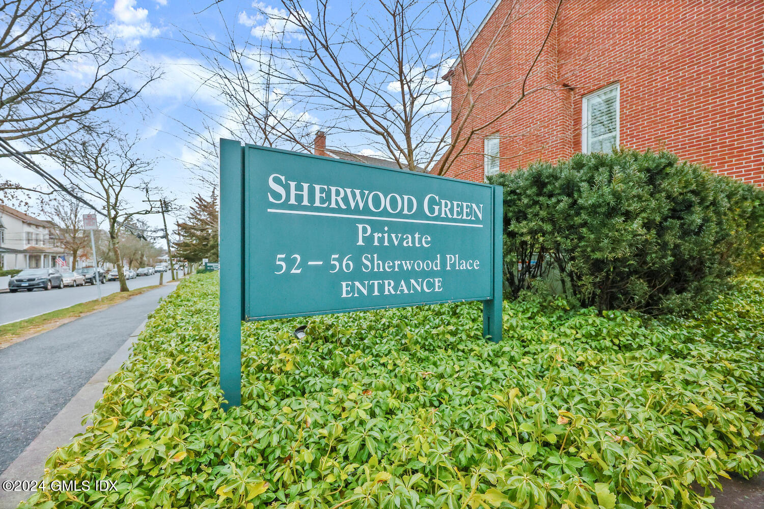 56 SHERWOOD Place, 9