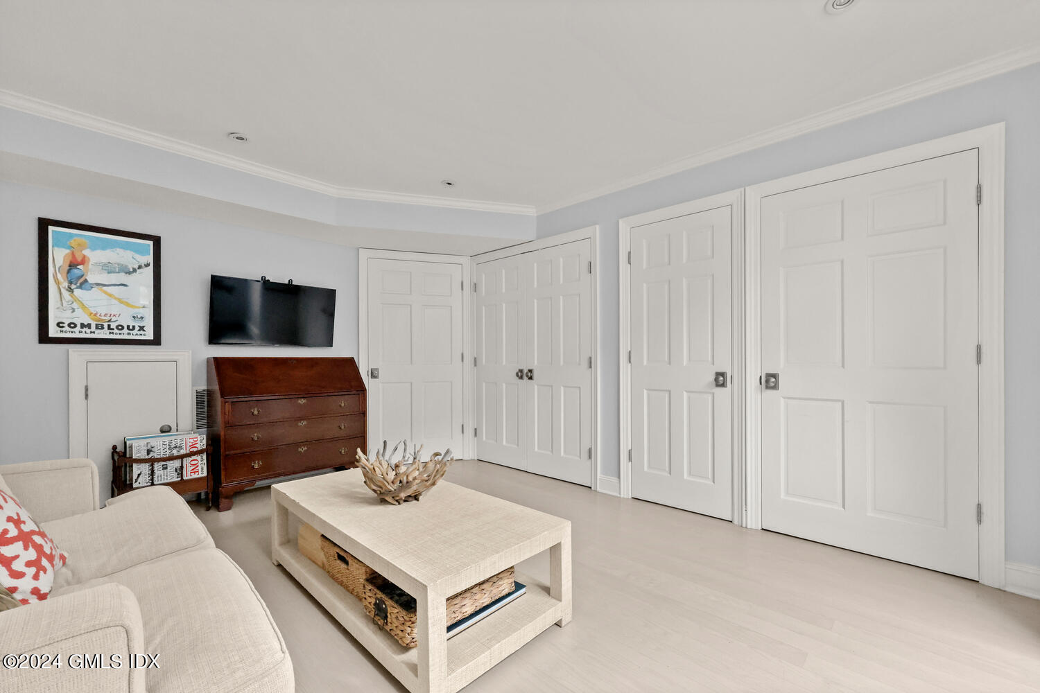 56 SHERWOOD Place, 9