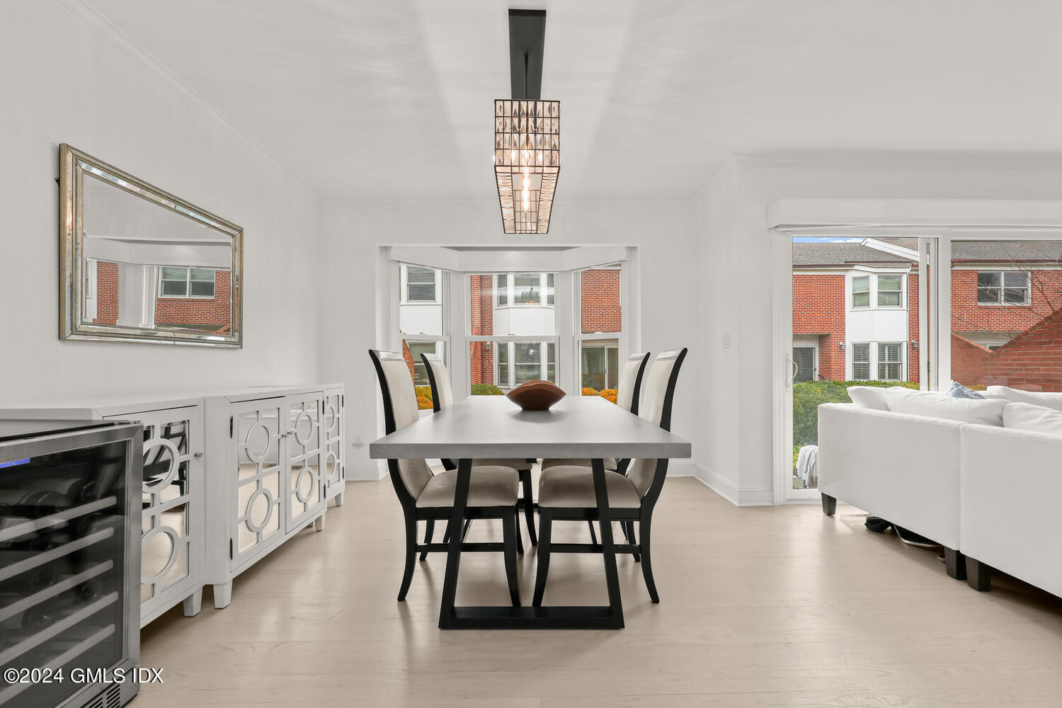 56 SHERWOOD Place, 9