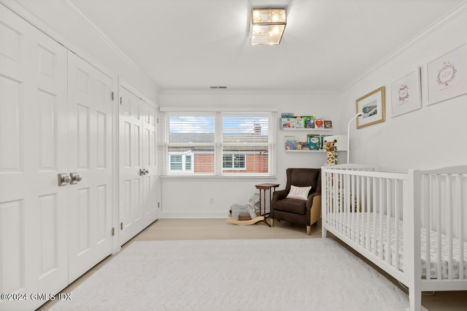 56 SHERWOOD Place, 9