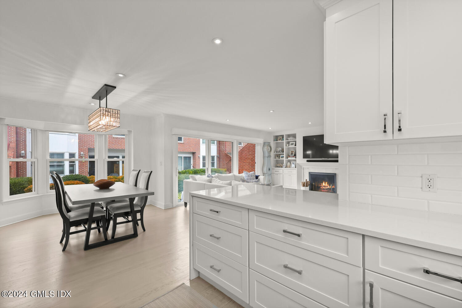 56 SHERWOOD Place, 9