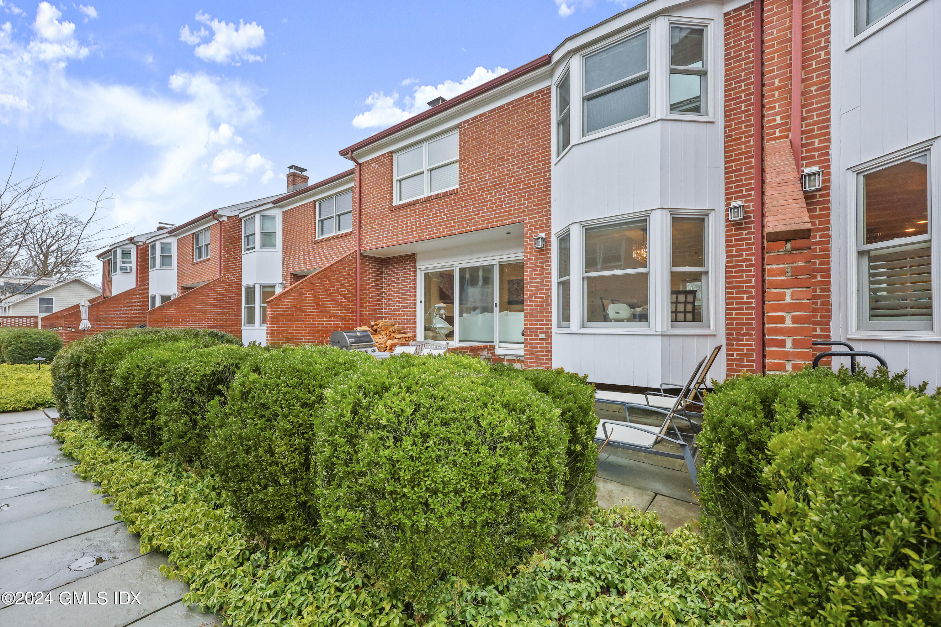 56 SHERWOOD Place, 9