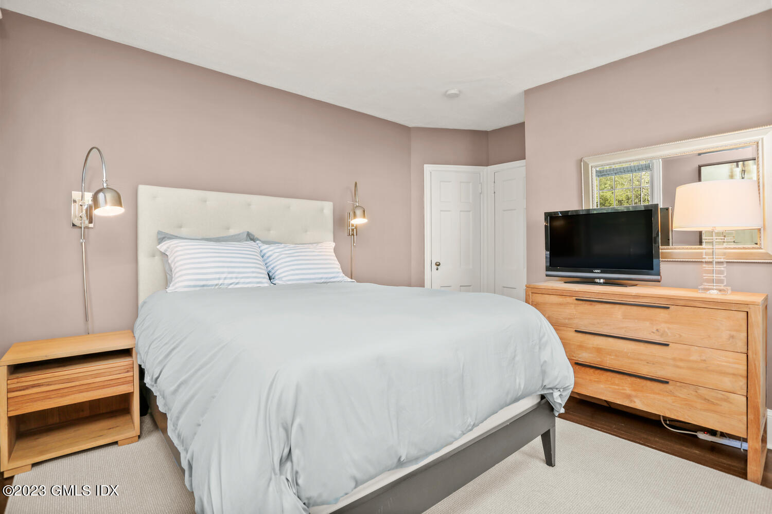 169 Mason Street, 1D