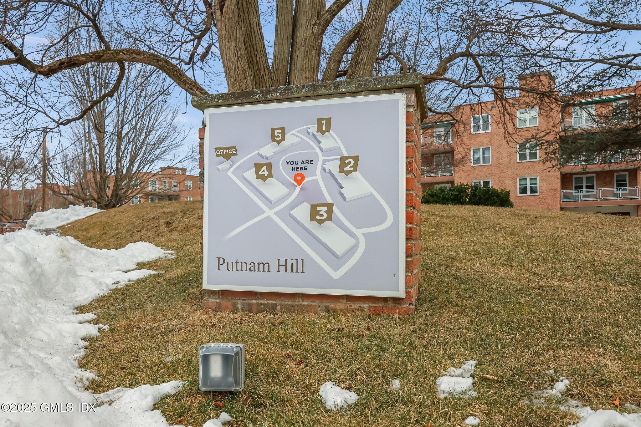 1 Putnam Hill, 4K