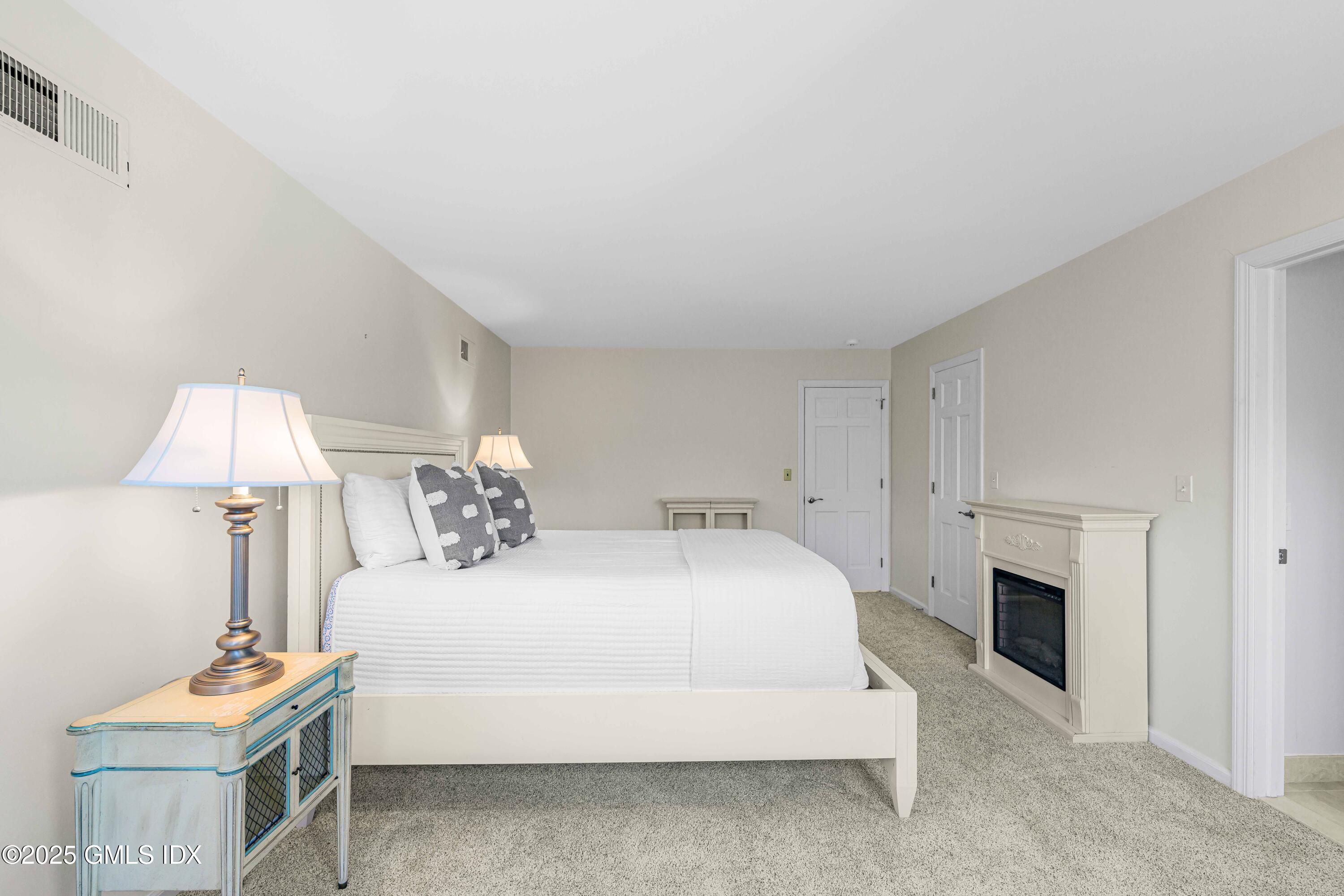 25 STEPPING STONE Lane