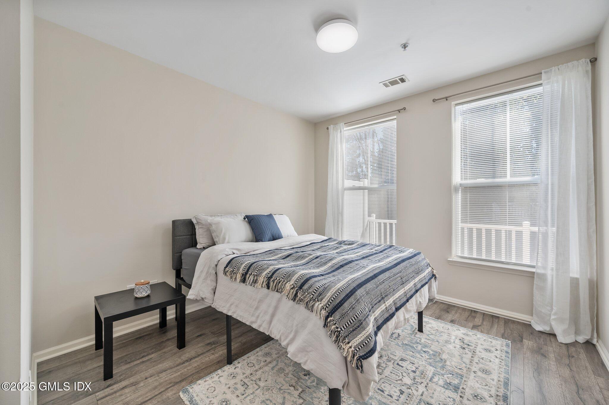 25 Adams Avenue, 114