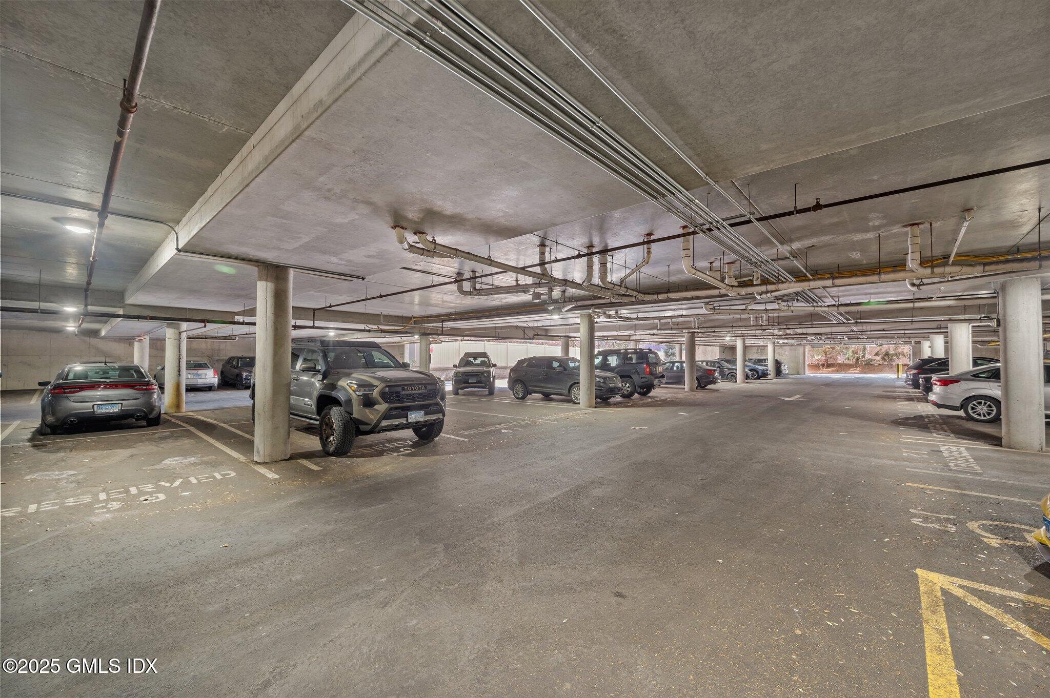 25 Adams Avenue, 114