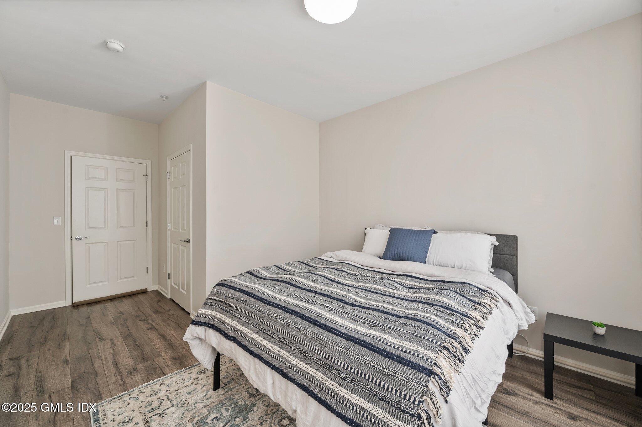 25 Adams Avenue, 114