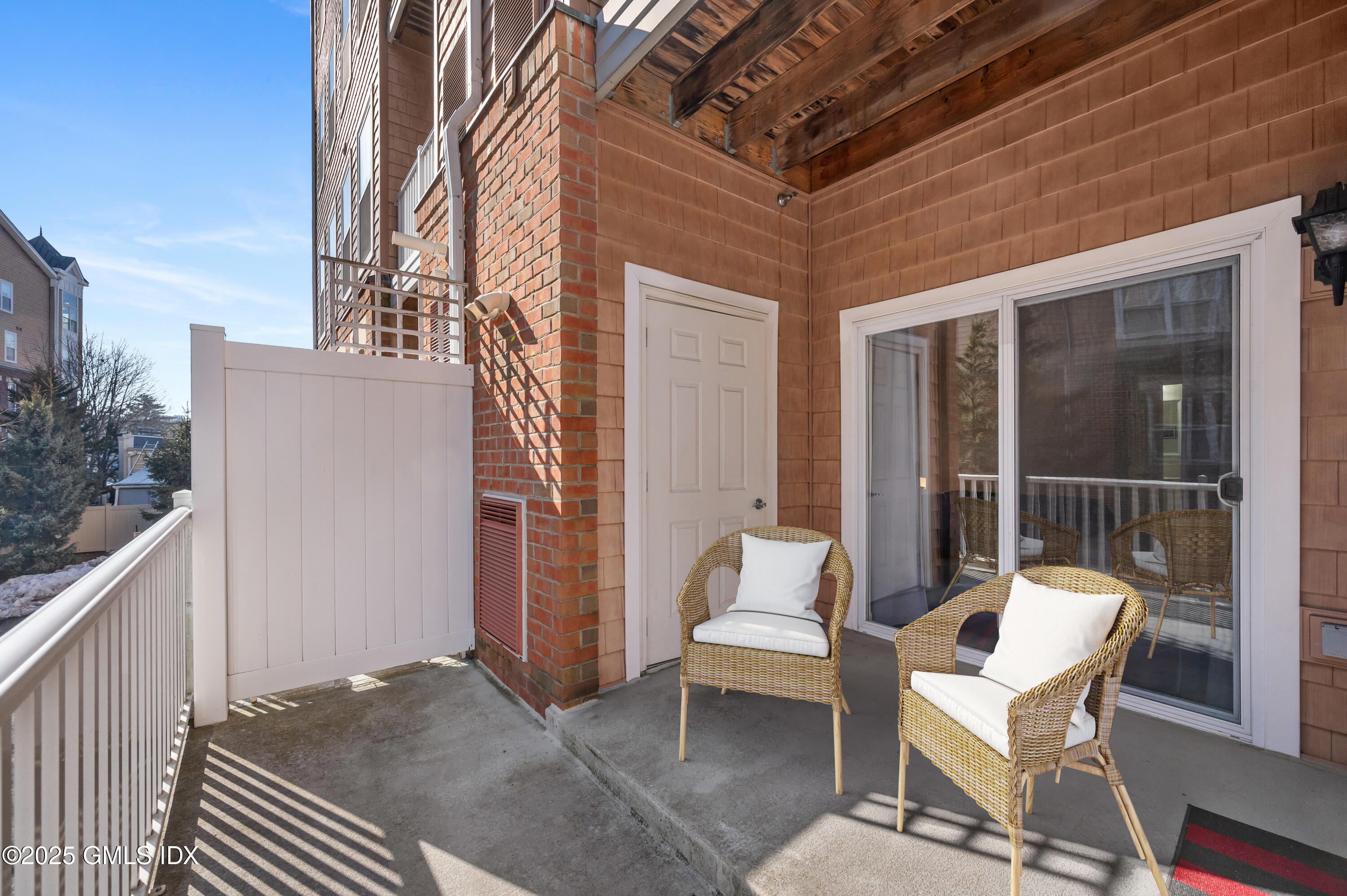 25 Adams Avenue, 114