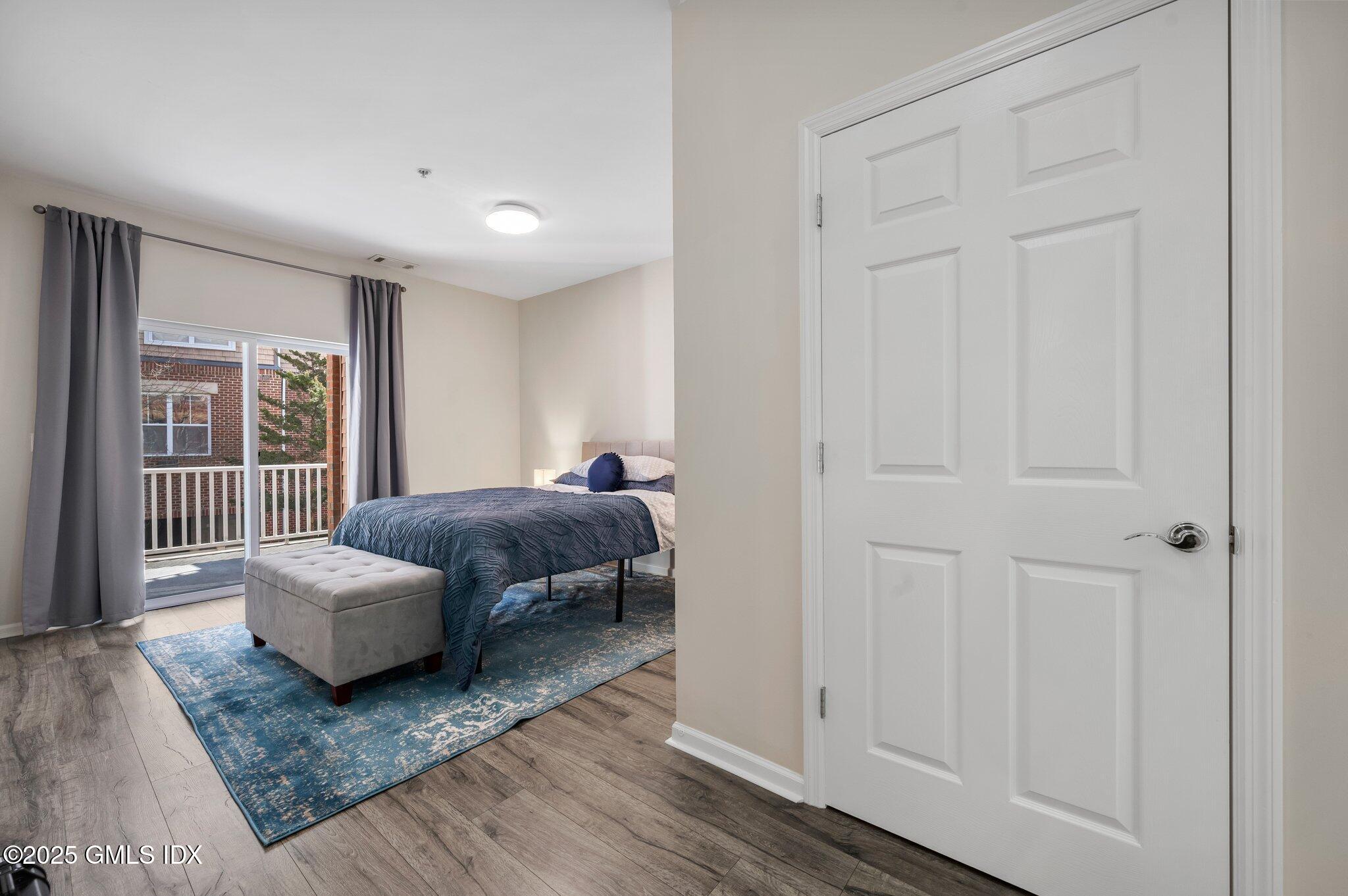 25 Adams Avenue, 114