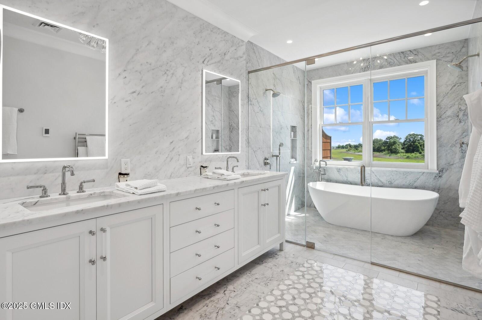 405 Whitfield Street, 1A