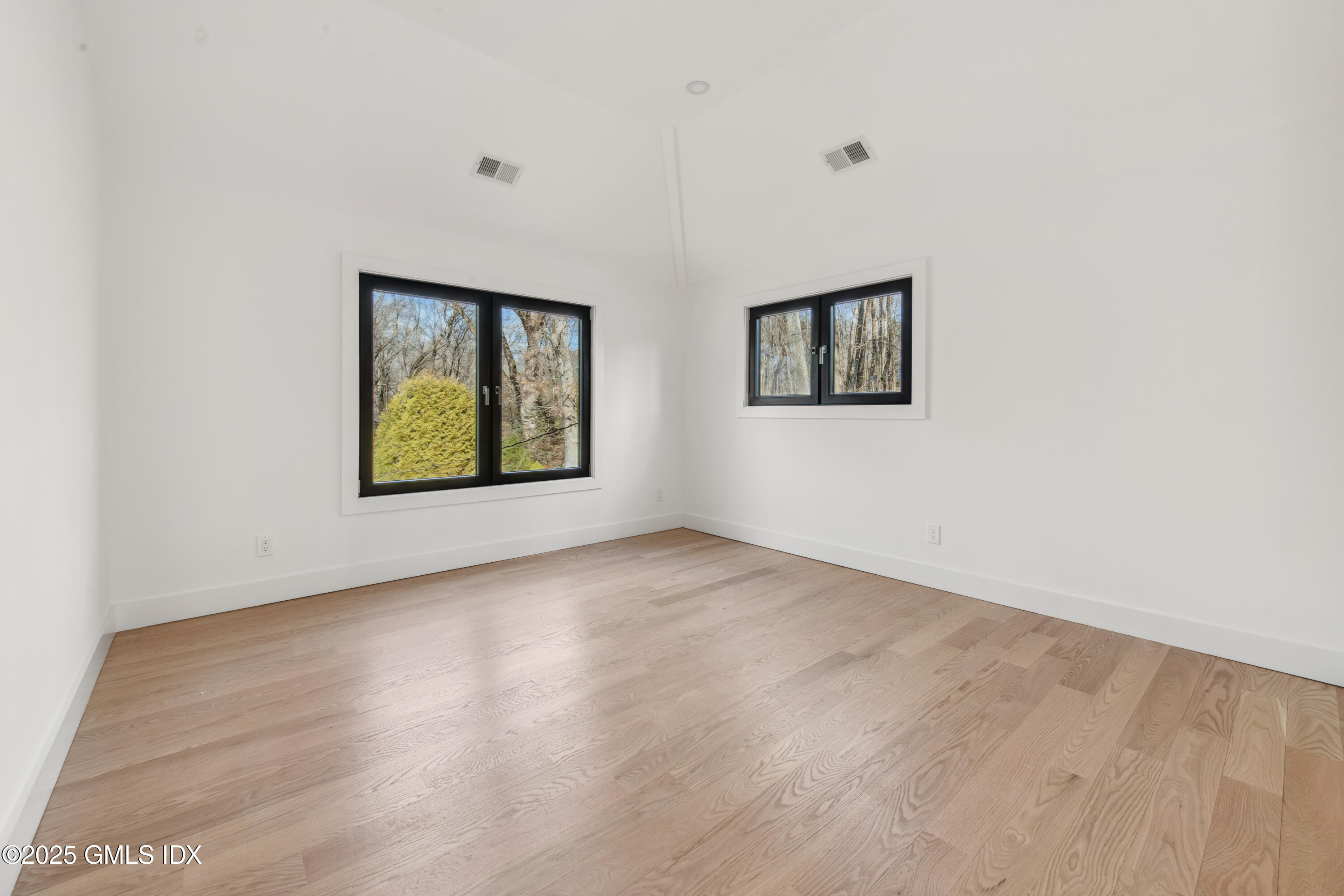 34 Thunder Mountain Road