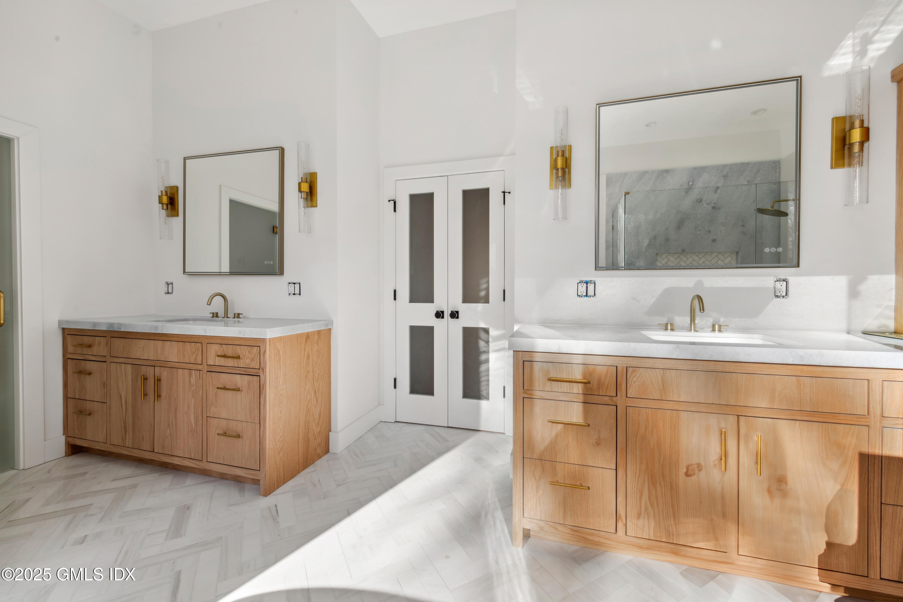 34 Thunder Mountain Road