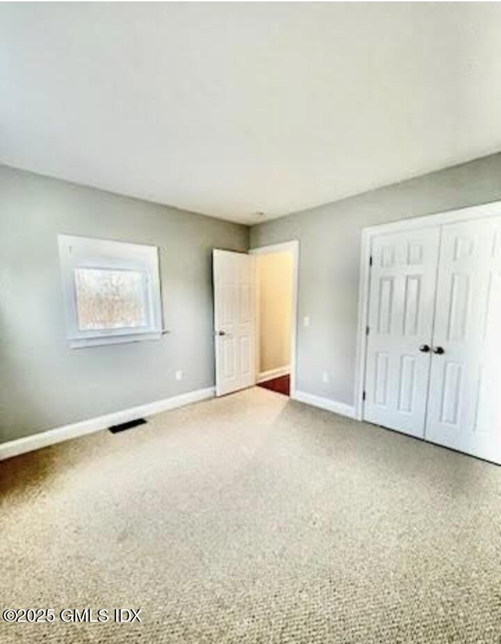 51 Forest Avenue, 44