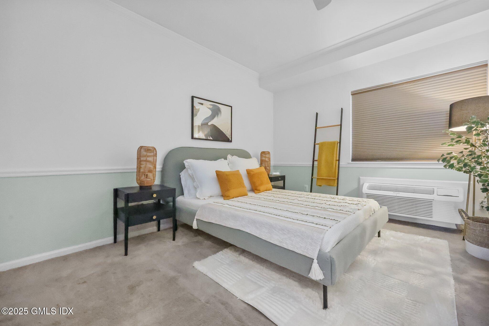 98 Southfield Avenue, 103