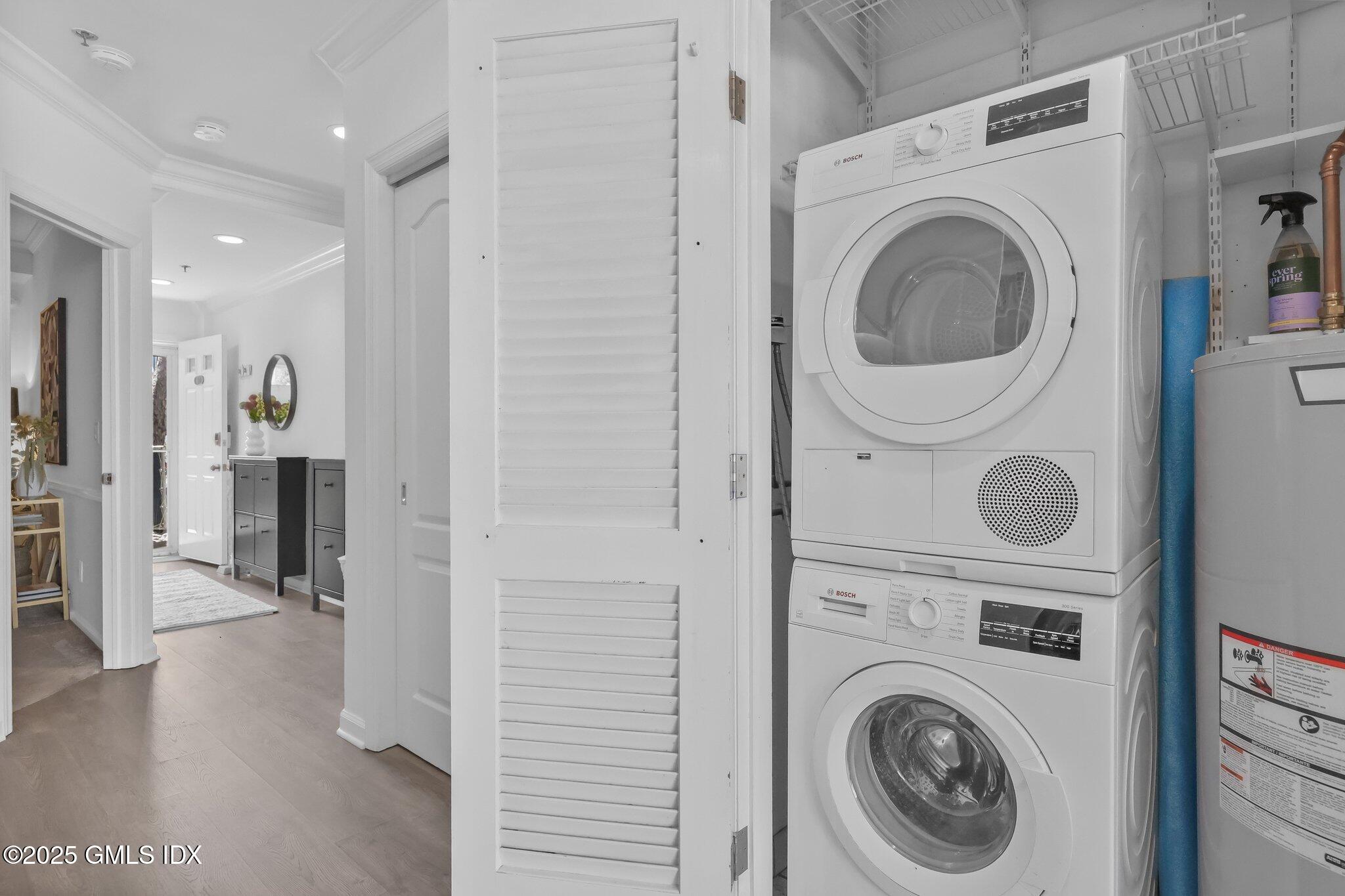 98 Southfield Avenue, 103