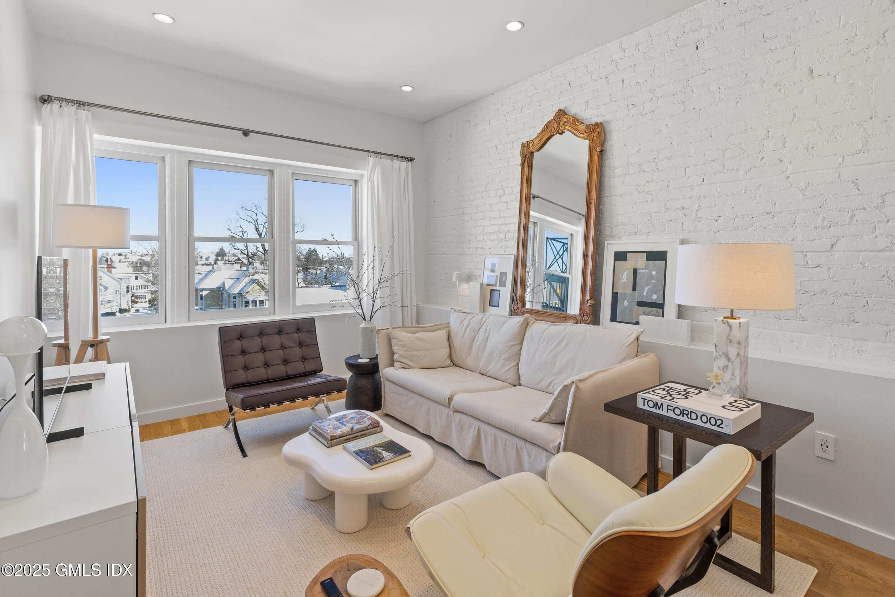 171 Greenwich Avenue Unit: 3B