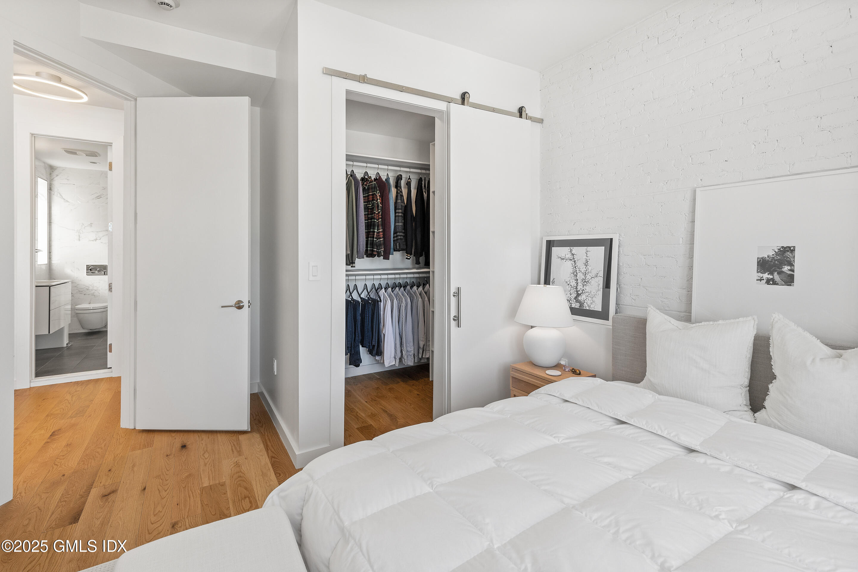 171 Greenwich Avenue Unit: 3B