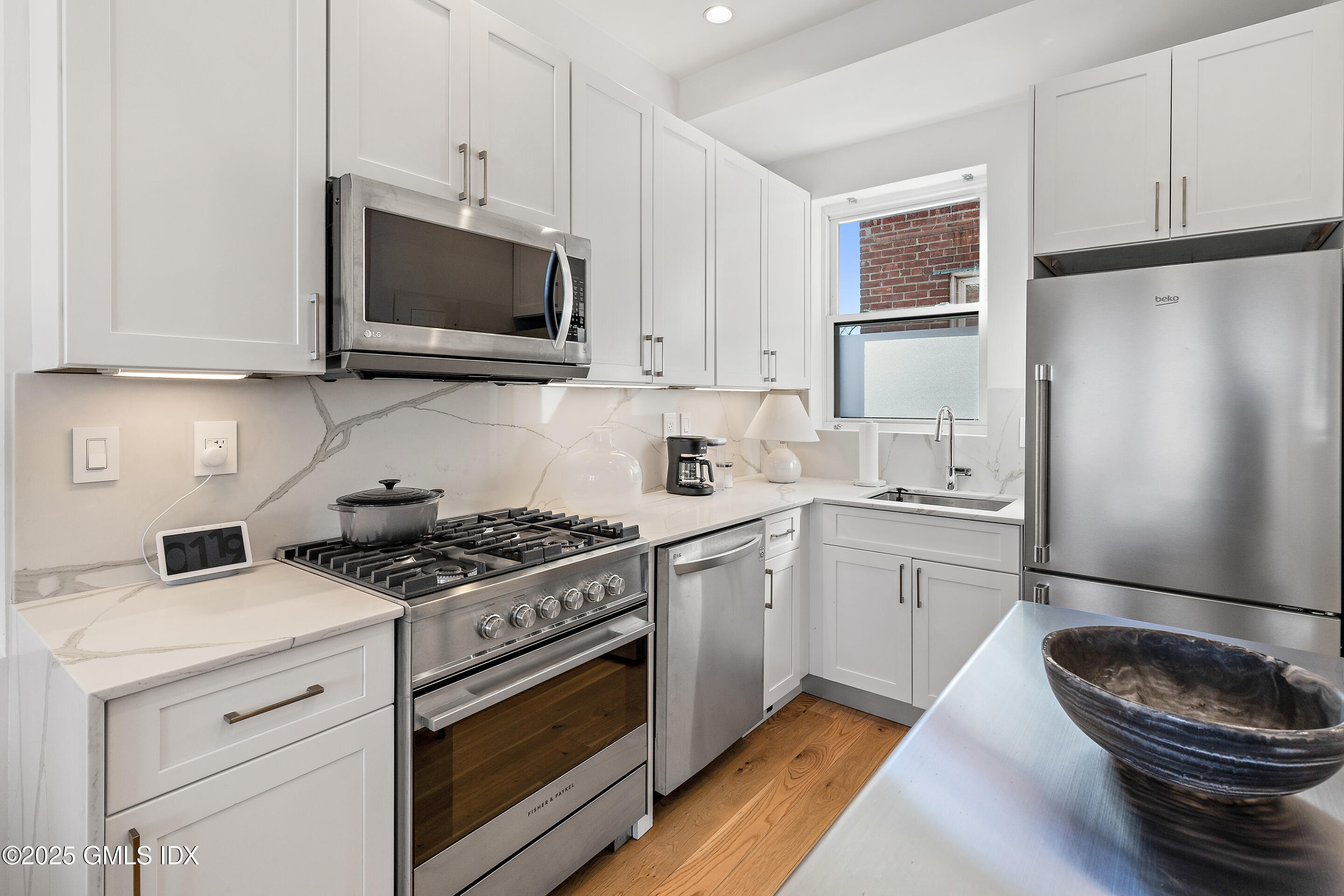 171 Greenwich Avenue Unit: 3B
