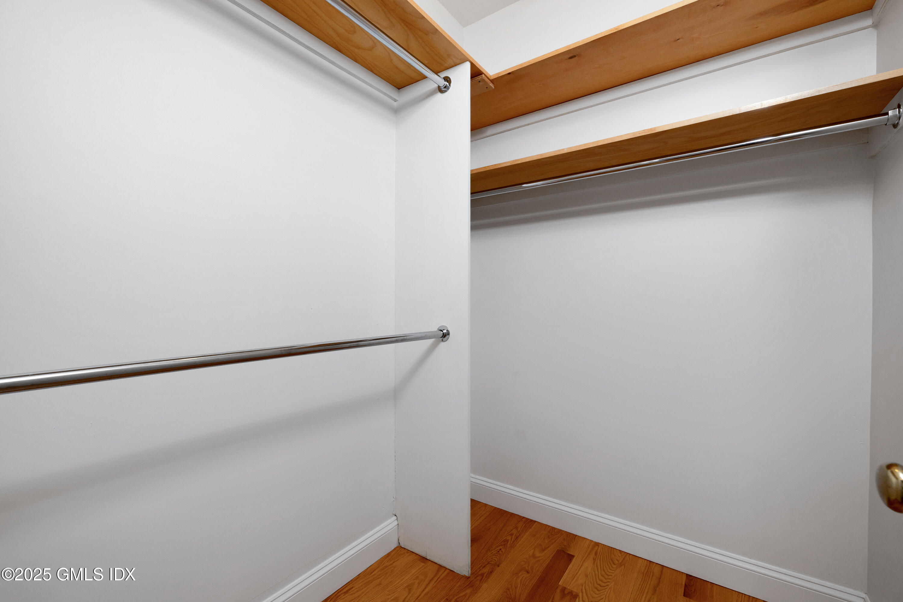 147 Holly Hill Lane, 2