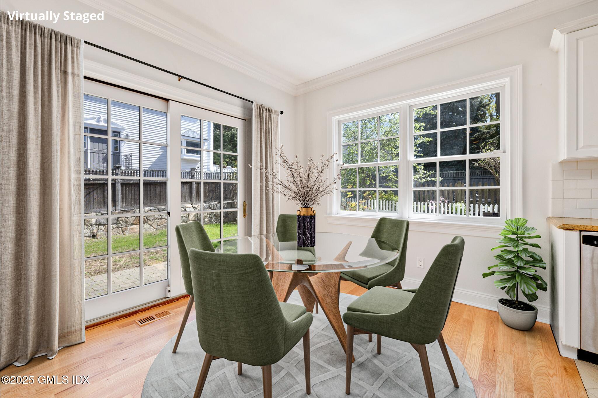 147 Holly Hill Lane, 2